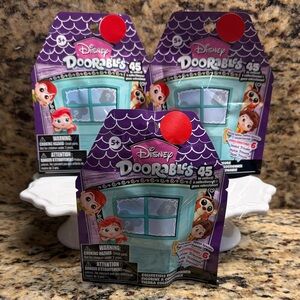 Unopened Series 6 Disney Doorables Collectible Blind Pack - Purple & Teal